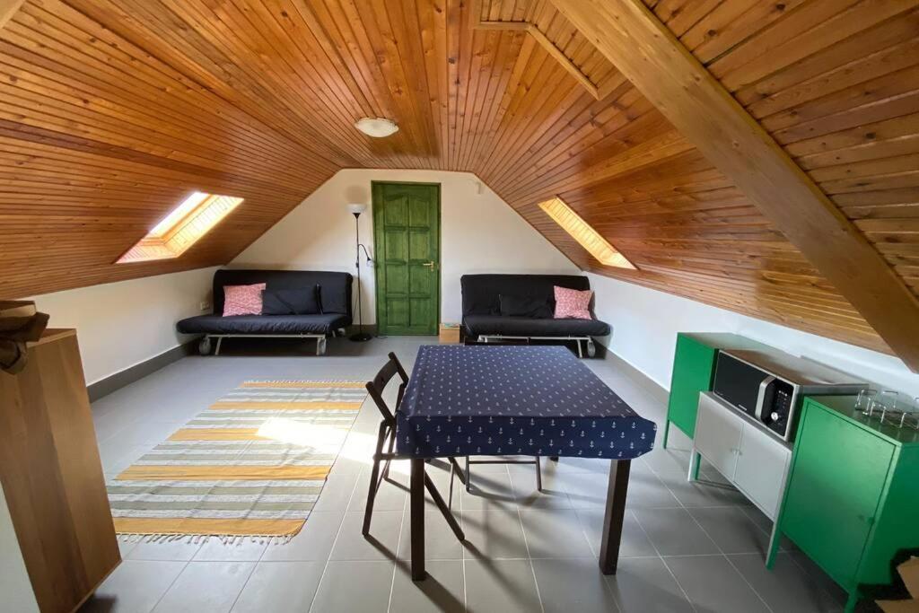 Preshaz A Hegyteton Appartement Pécsely Buitenkant foto